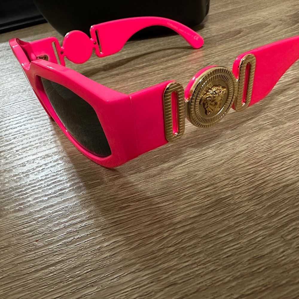 Authentic pink “Biggie Medusa” Versace shades